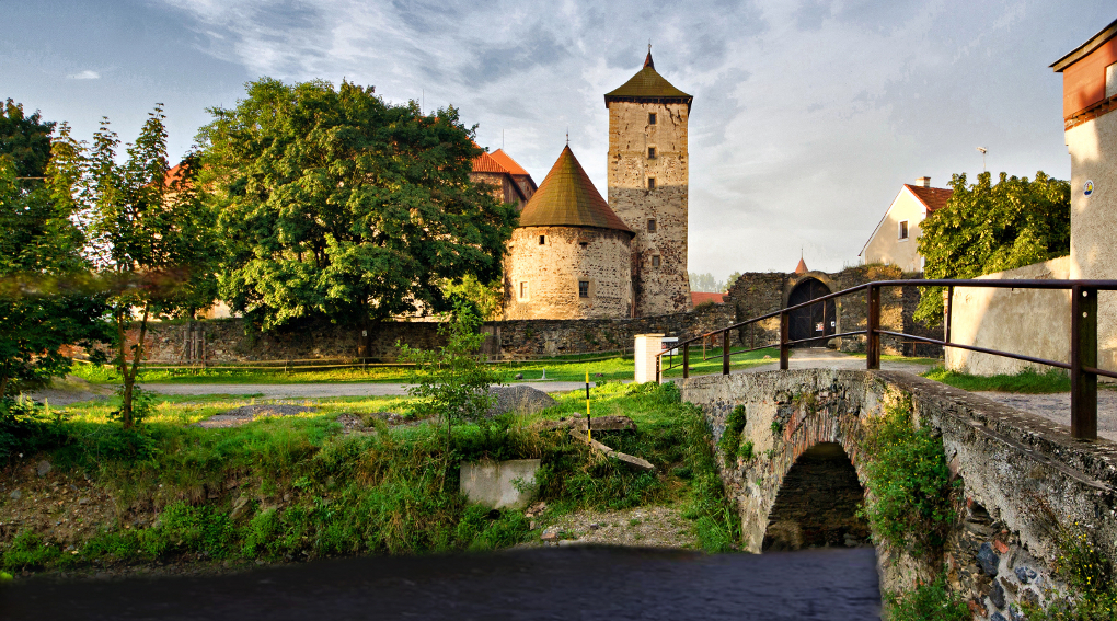 The footsteps of Cinderella are marked by fairy tale tour around the Švihov Water Castle near Klatovy not far from Pilsen. 